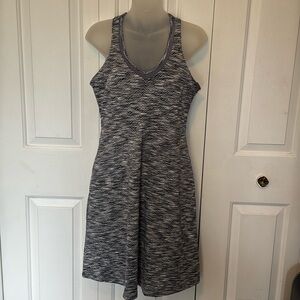 MPG Athletic Dress Sz M built-in shelf bra & pockets  GUC W60